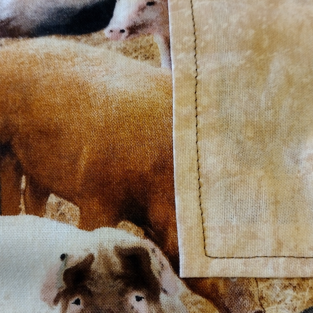 Apron pig print